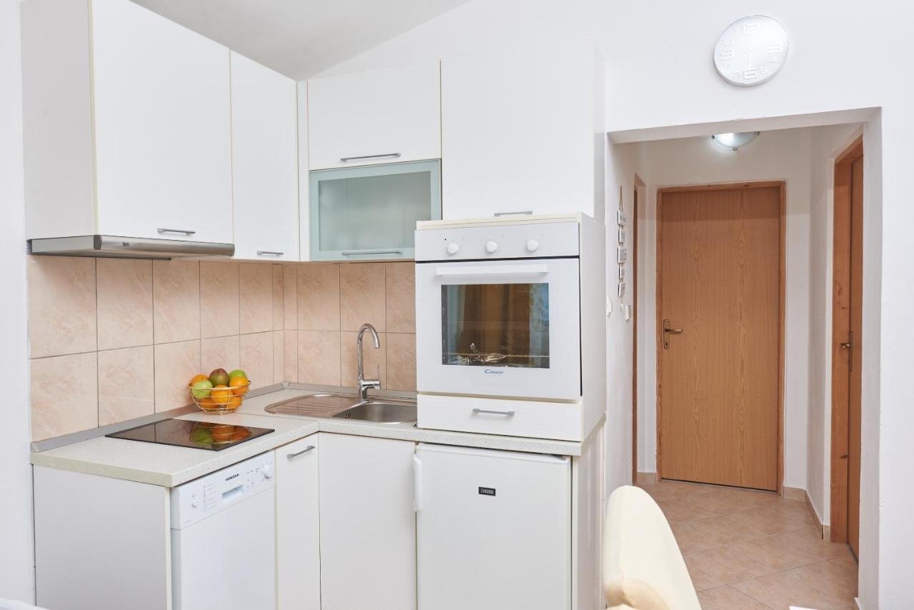 Apartments Lumi ロゴズニッツァ エクステリア 写真