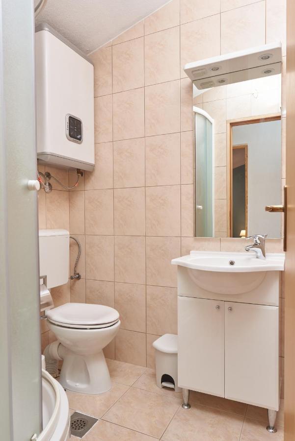 Apartments Lumi ロゴズニッツァ エクステリア 写真